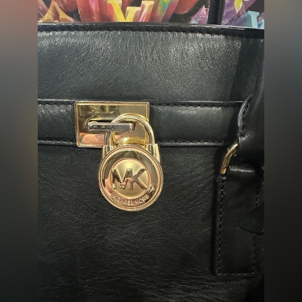 Michael Kors Hamilton Large Soft Leather Satchel Bag Lock Black GUC​​ - Picture 3 of 12